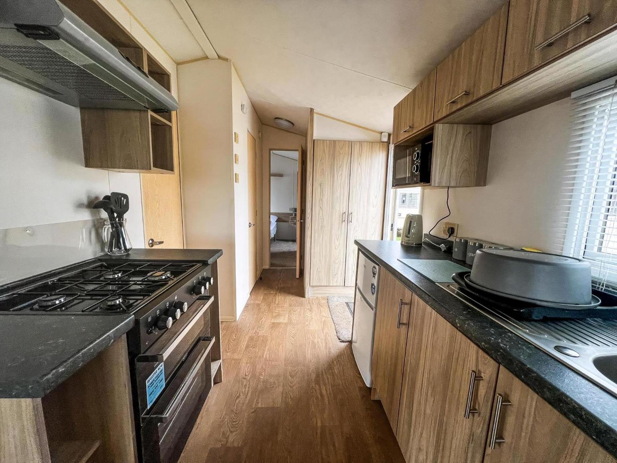 Lovely 6 Berth Caravan For Hire At Barmston Beach Holiday Park Ref 62062Hc Lund Buitenkant foto