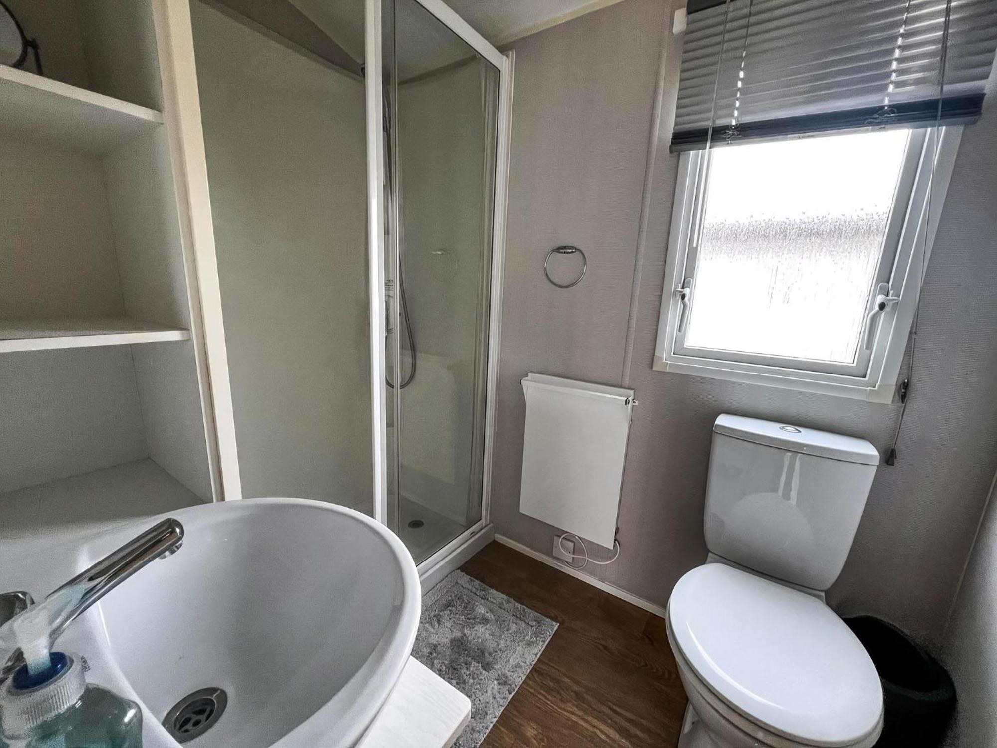 Lovely 6 Berth Caravan For Hire At Barmston Beach Holiday Park Ref 62062Hc Lund Buitenkant foto